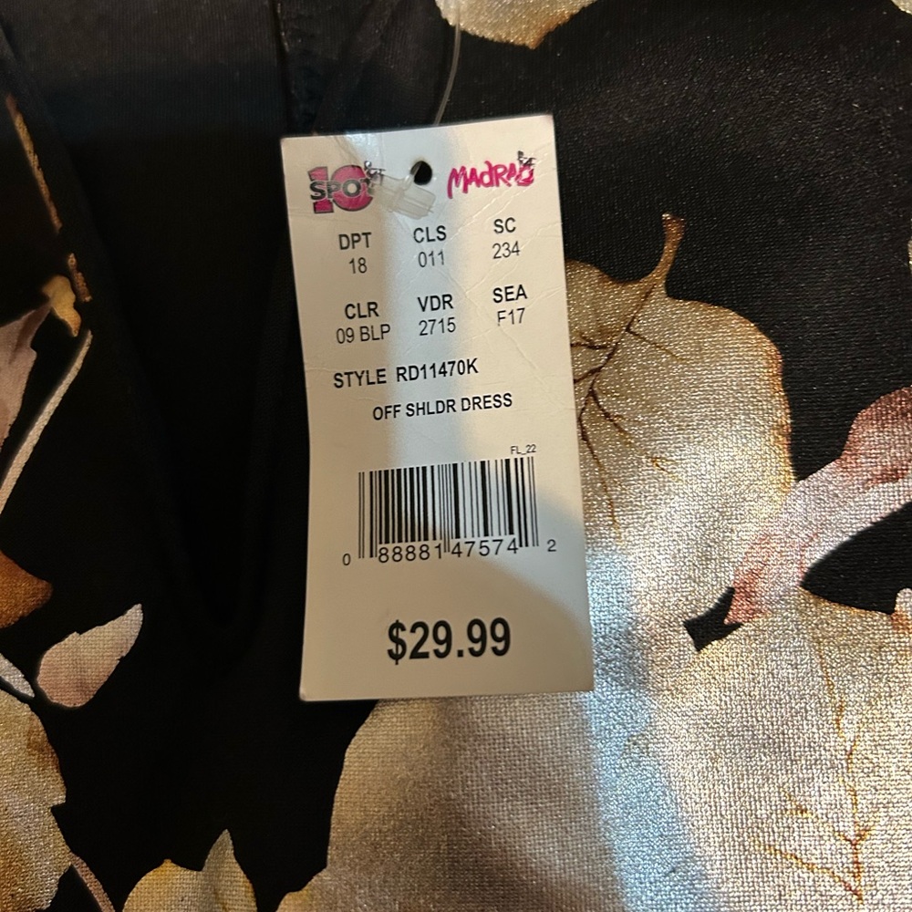 Madrag dress brand new !!
